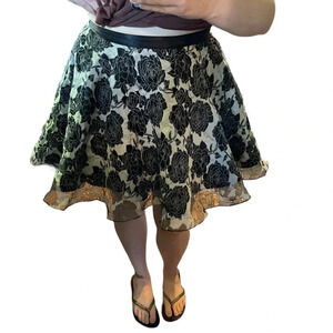 Cinderella women’s tulle tutu skirt black floral size 10 coquette whimsigoth